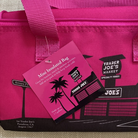 PINK BNWT Trader Joe’s Mini Insulated Bag - Picture 2 of 4